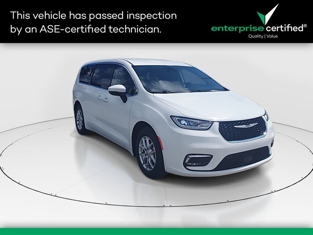 2023 CHRYSLER Pacifica
