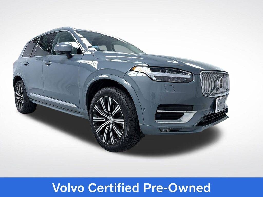 2023 VOLVO XC90