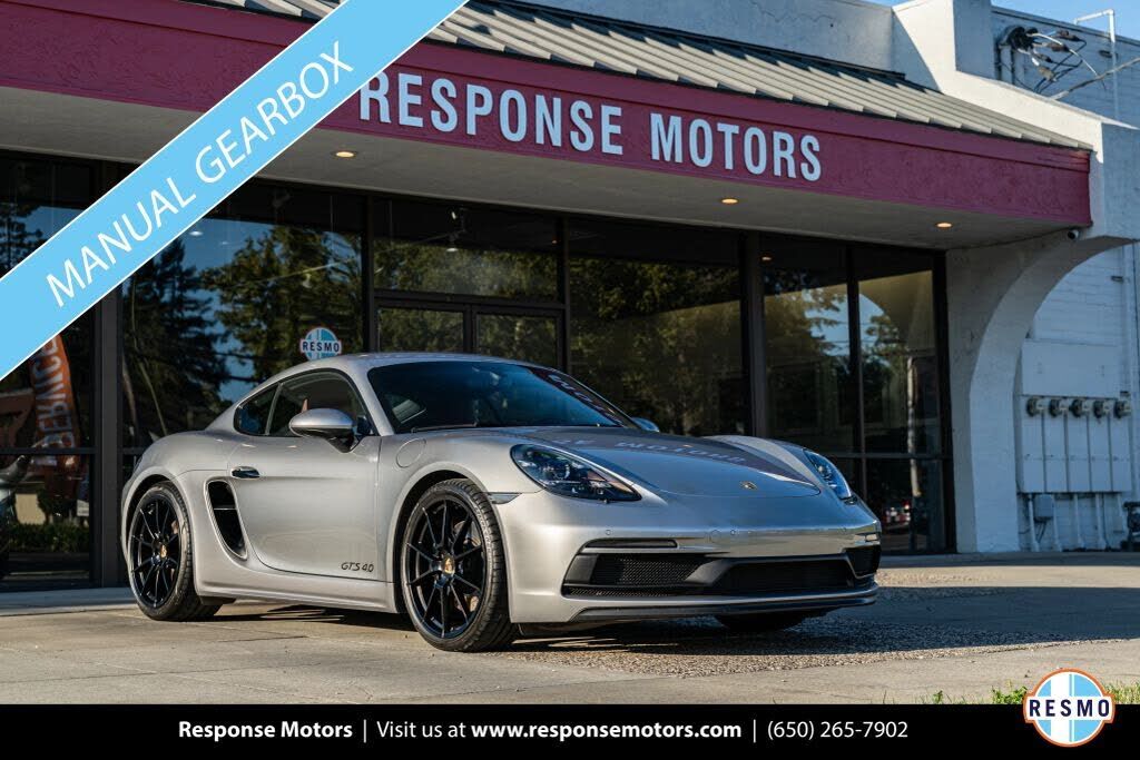 2023 PORSCHE 718