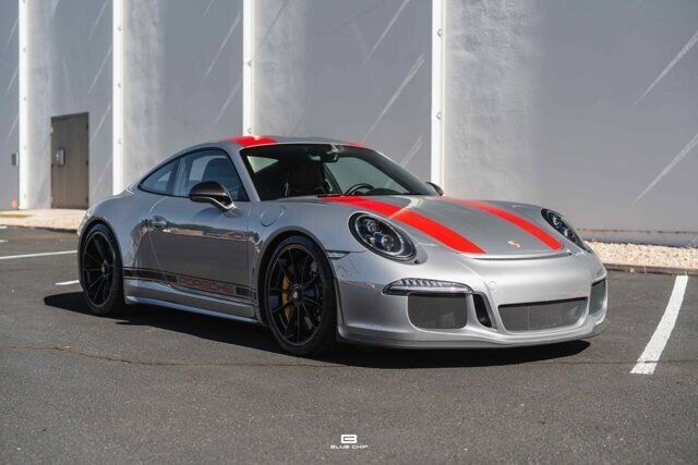 2016 PORSCHE 911