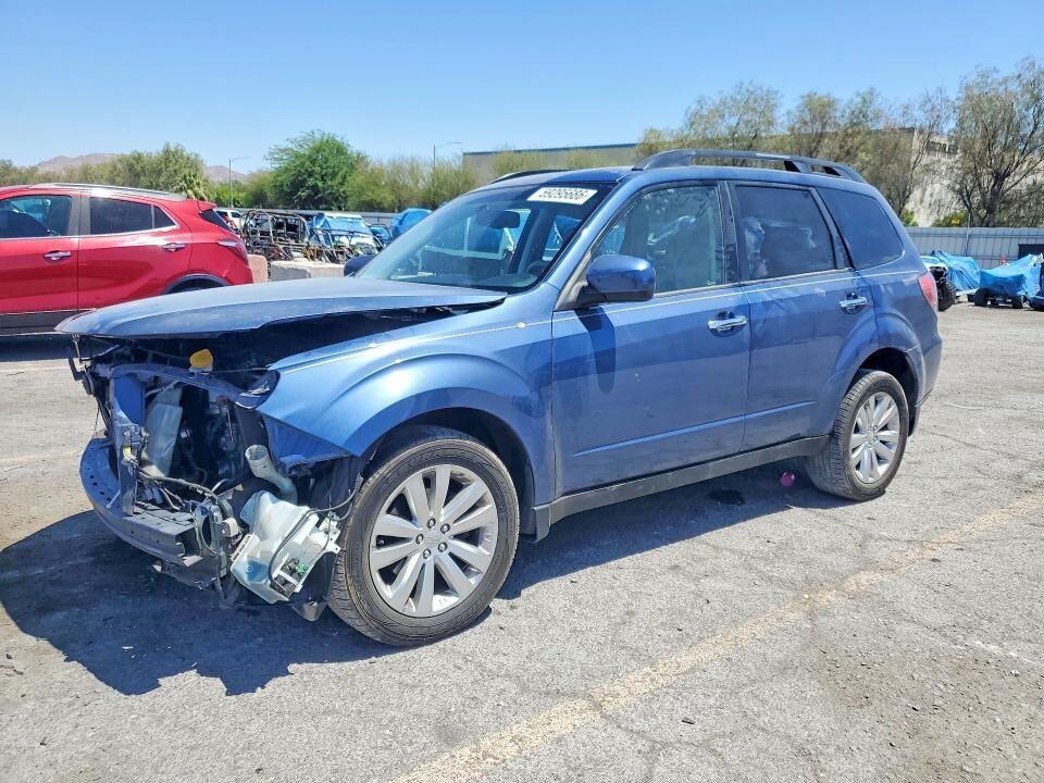 2013 SUBARU Forester