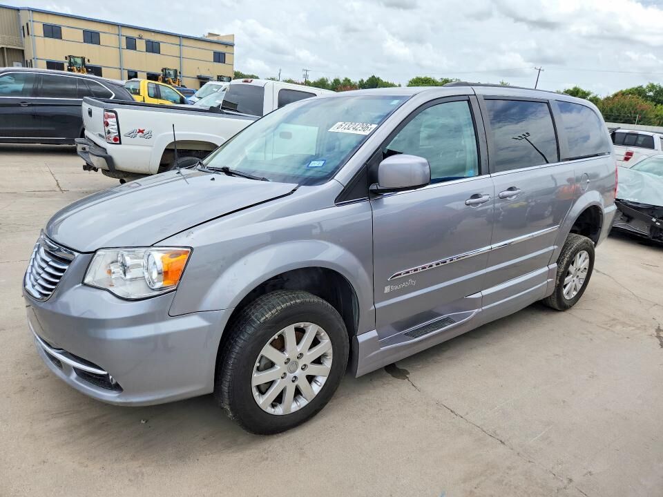 2016 CHRYSLER Town and Country