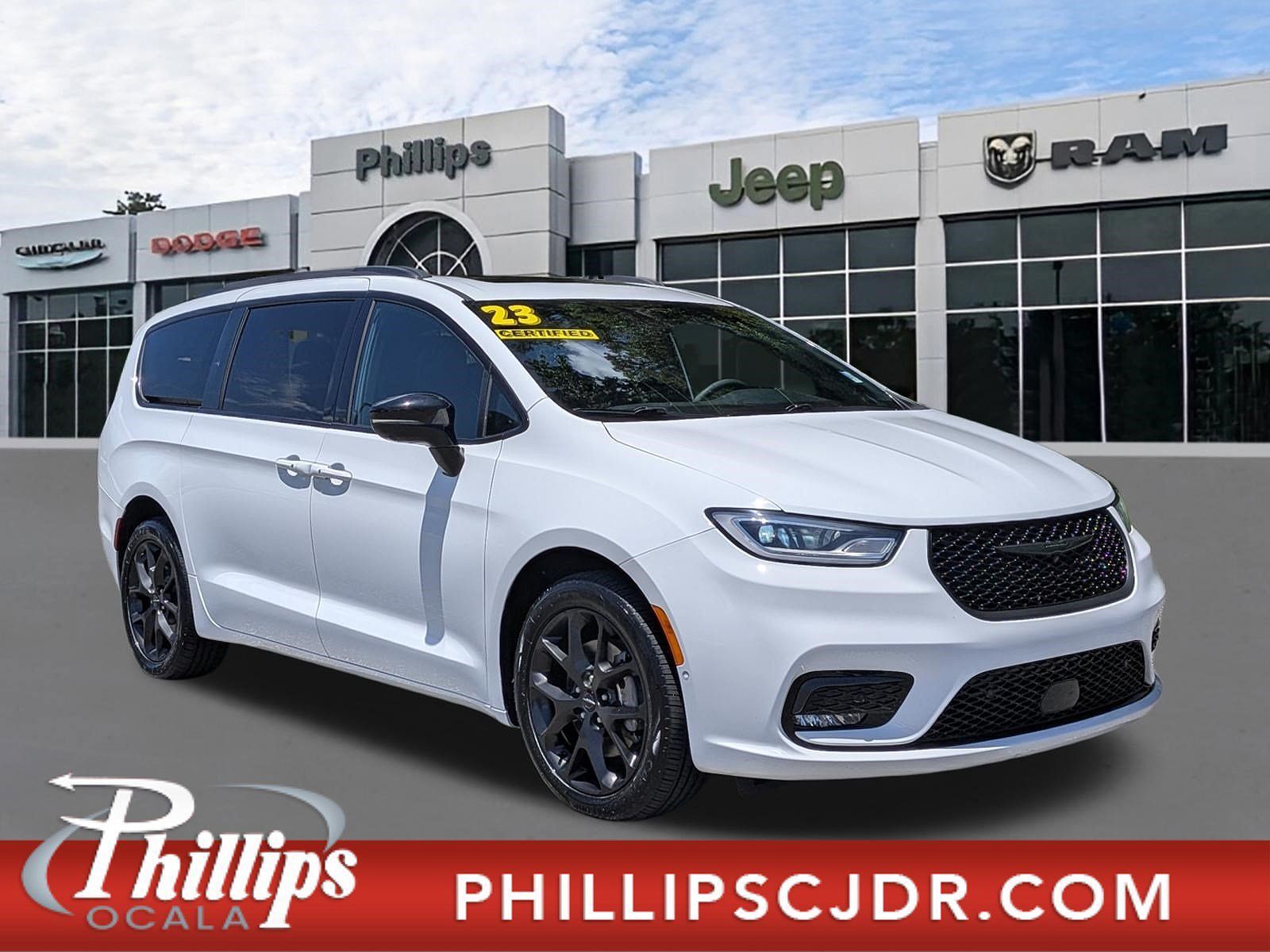 2023 CHRYSLER Pacifica
