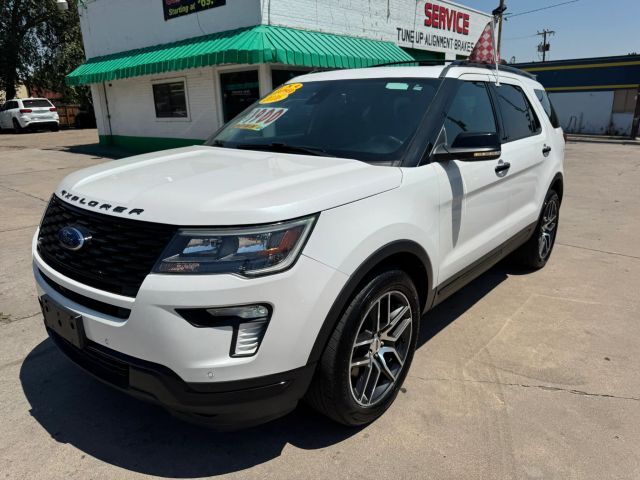 2018 FORD Explorer