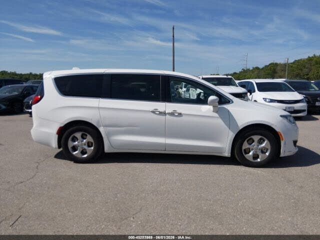 2019 CHRYSLER Pacifica