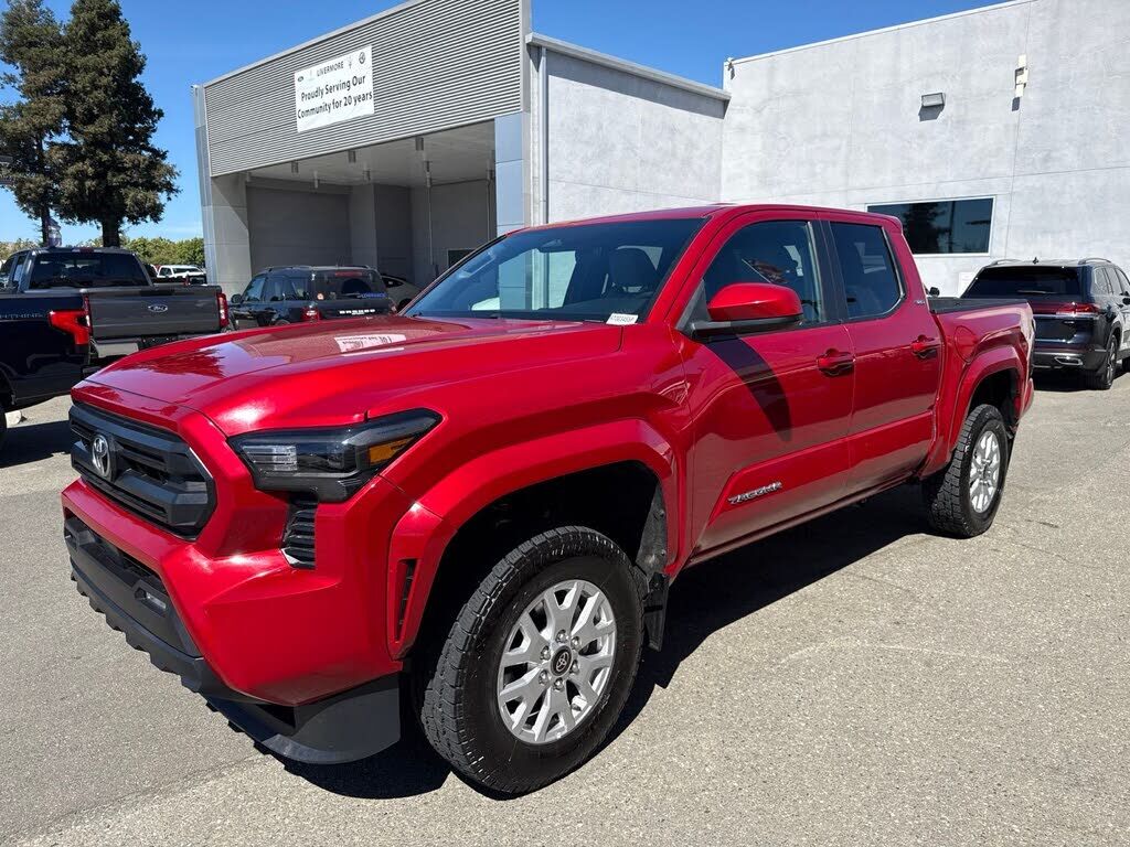 2024 TOYOTA Tacoma