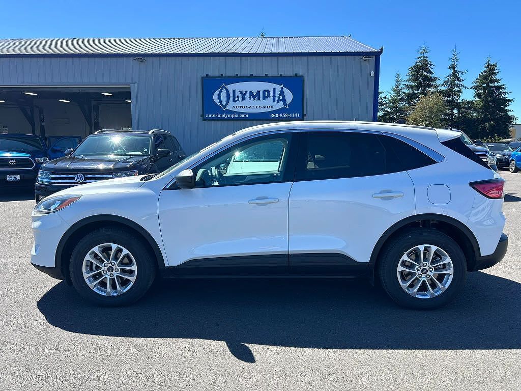 2022 FORD Escape