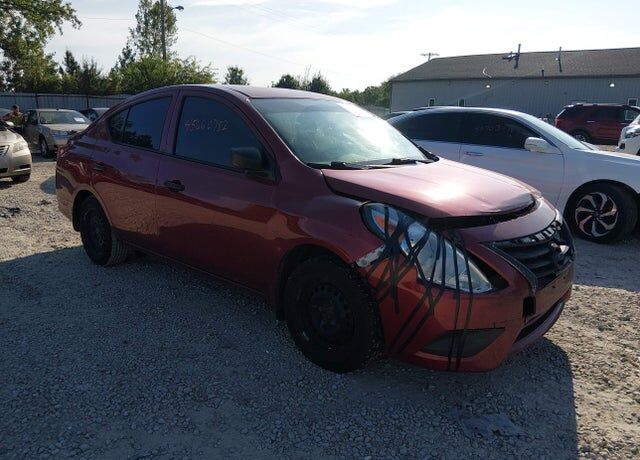 2017 NISSAN Versa