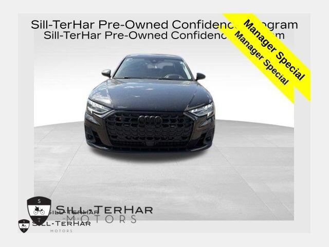 2022 AUDI S8