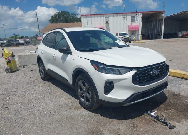 2025 FORD Escape