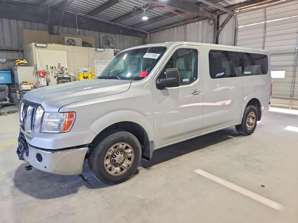 2016 NISSAN NV