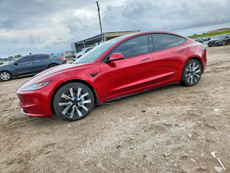 2024 TESLA Model 3