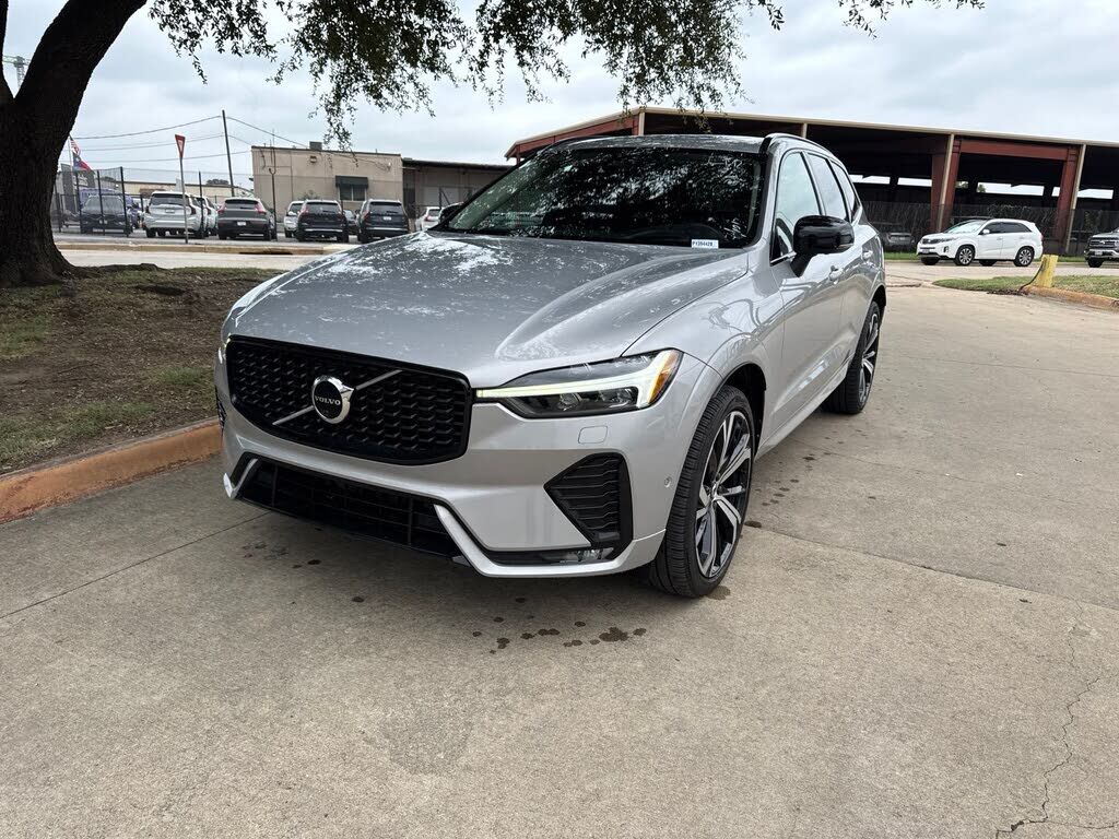 2023 VOLVO XC60