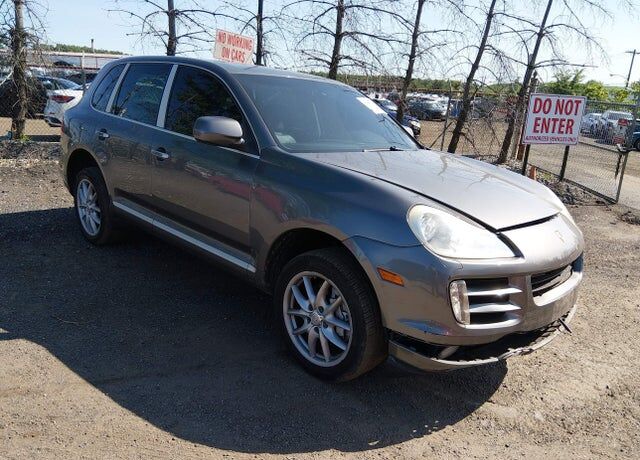 2010 PORSCHE Cayenne