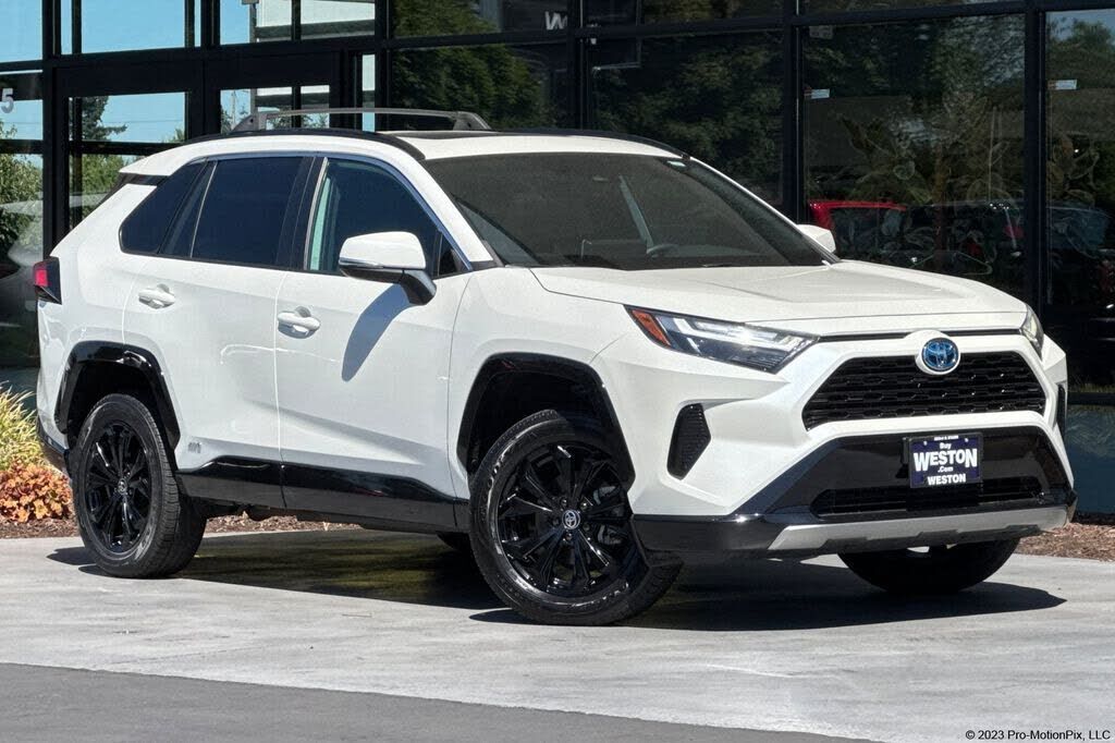 2022 TOYOTA RAV4
