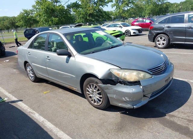 2006 TOYOTA Camry