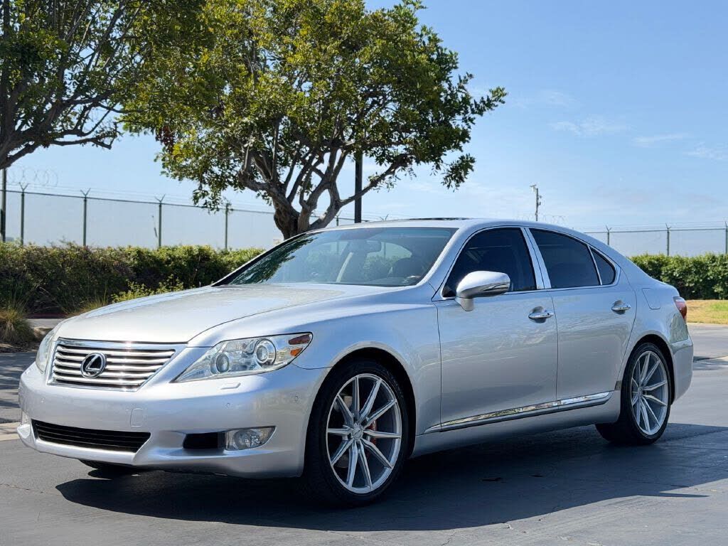 2010 LEXUS LS