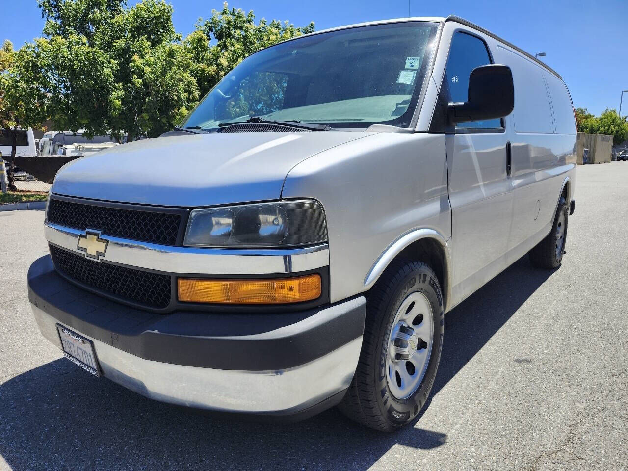 2011 CHEVROLET Express