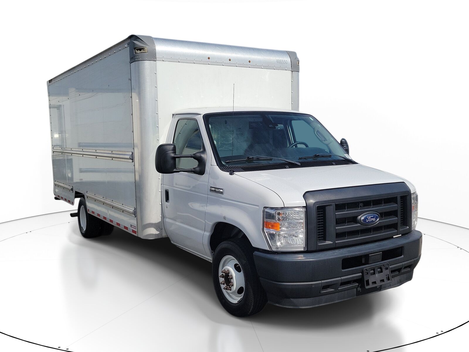 2022 FORD E-350