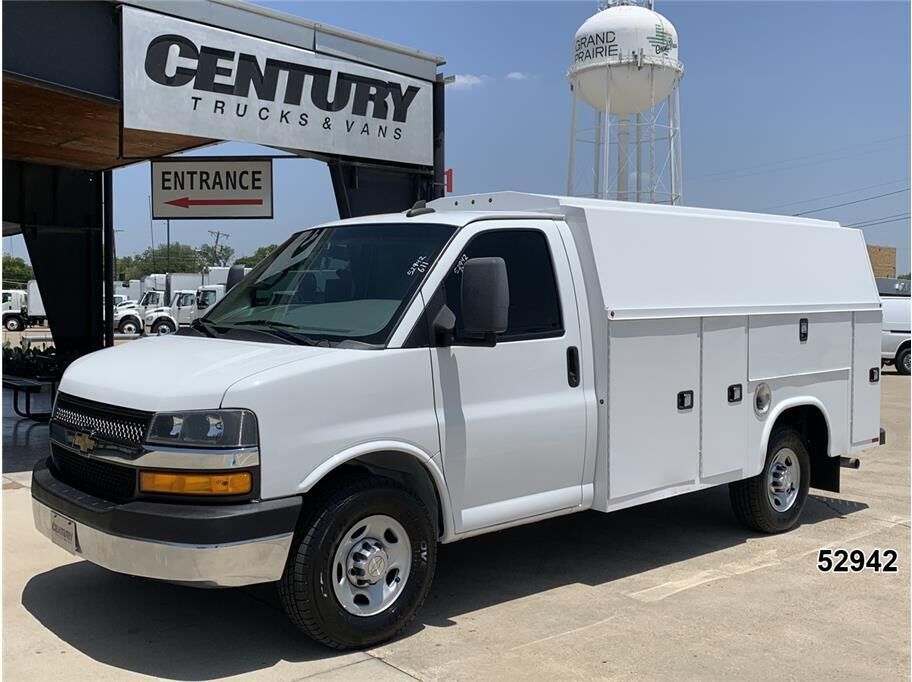 2020 CHEVROLET Express