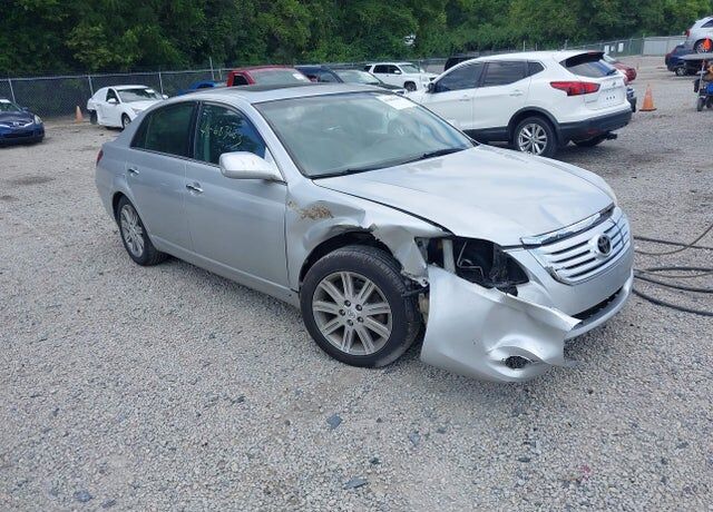 2009 TOYOTA Avalon