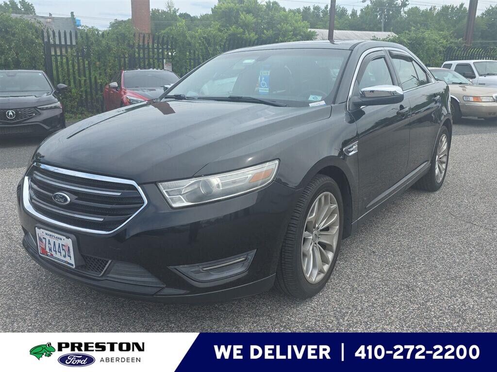 2013 FORD Taurus