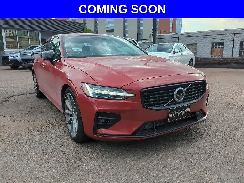 2021 VOLVO S60