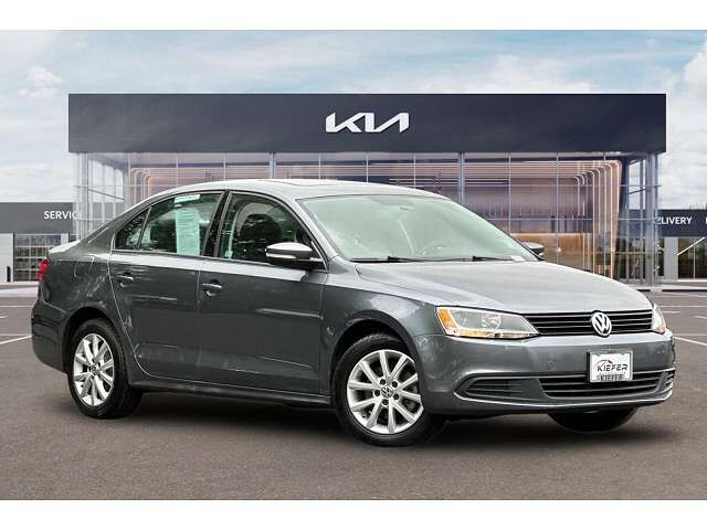 2011 VOLKSWAGEN Jetta