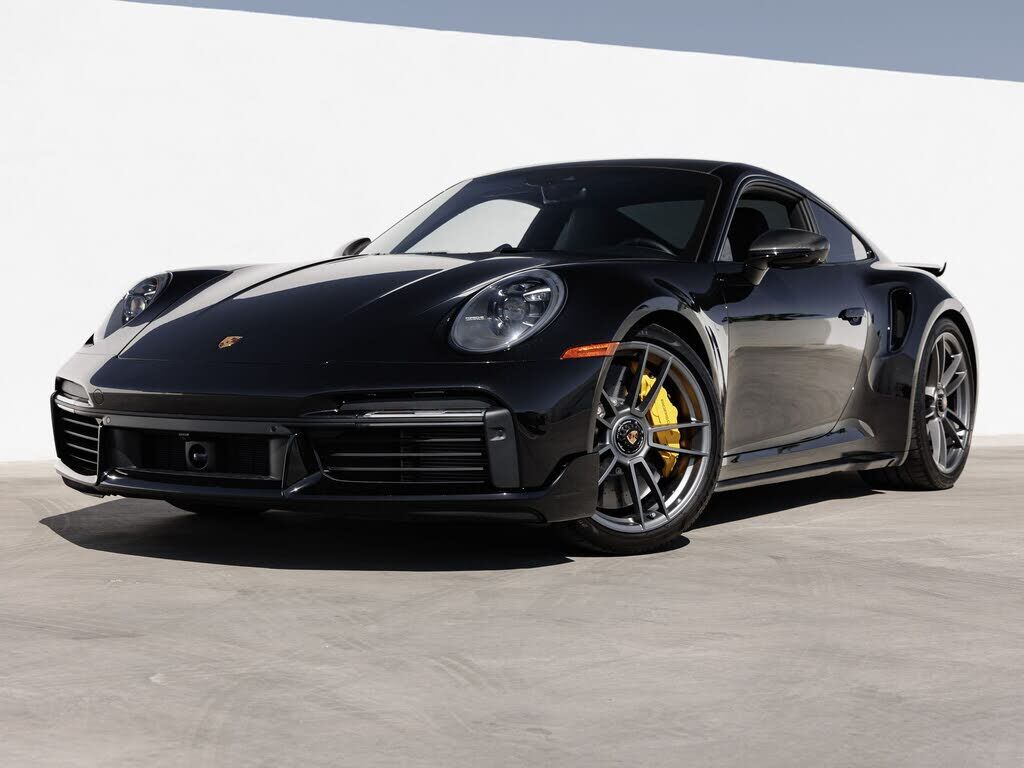 2025 PORSCHE 911