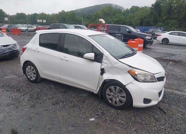 2014 TOYOTA Yaris