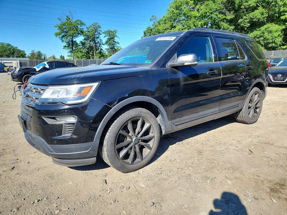 2018 FORD Explorer