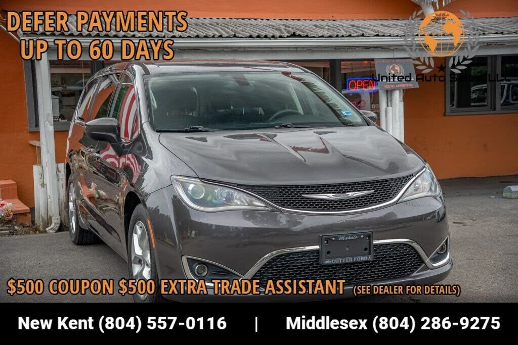 2017 CHRYSLER Pacifica