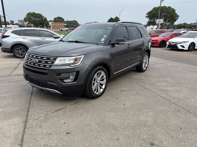 2017 FORD Explorer
