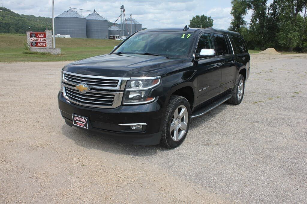 2017 CHEVROLET Suburban