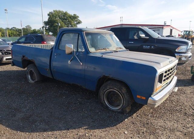 1985 DODGE D-Series