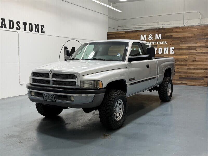 2002 DODGE Ram