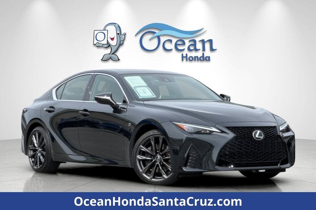 2025 LEXUS IS