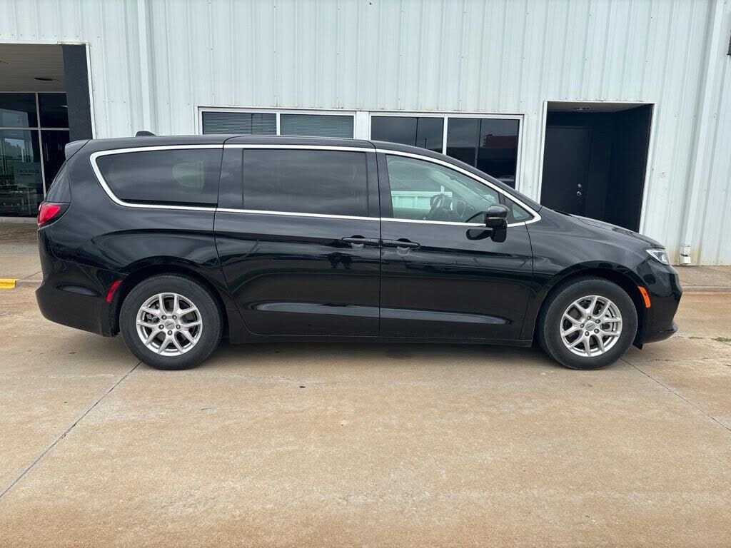 2024 CHRYSLER Pacifica