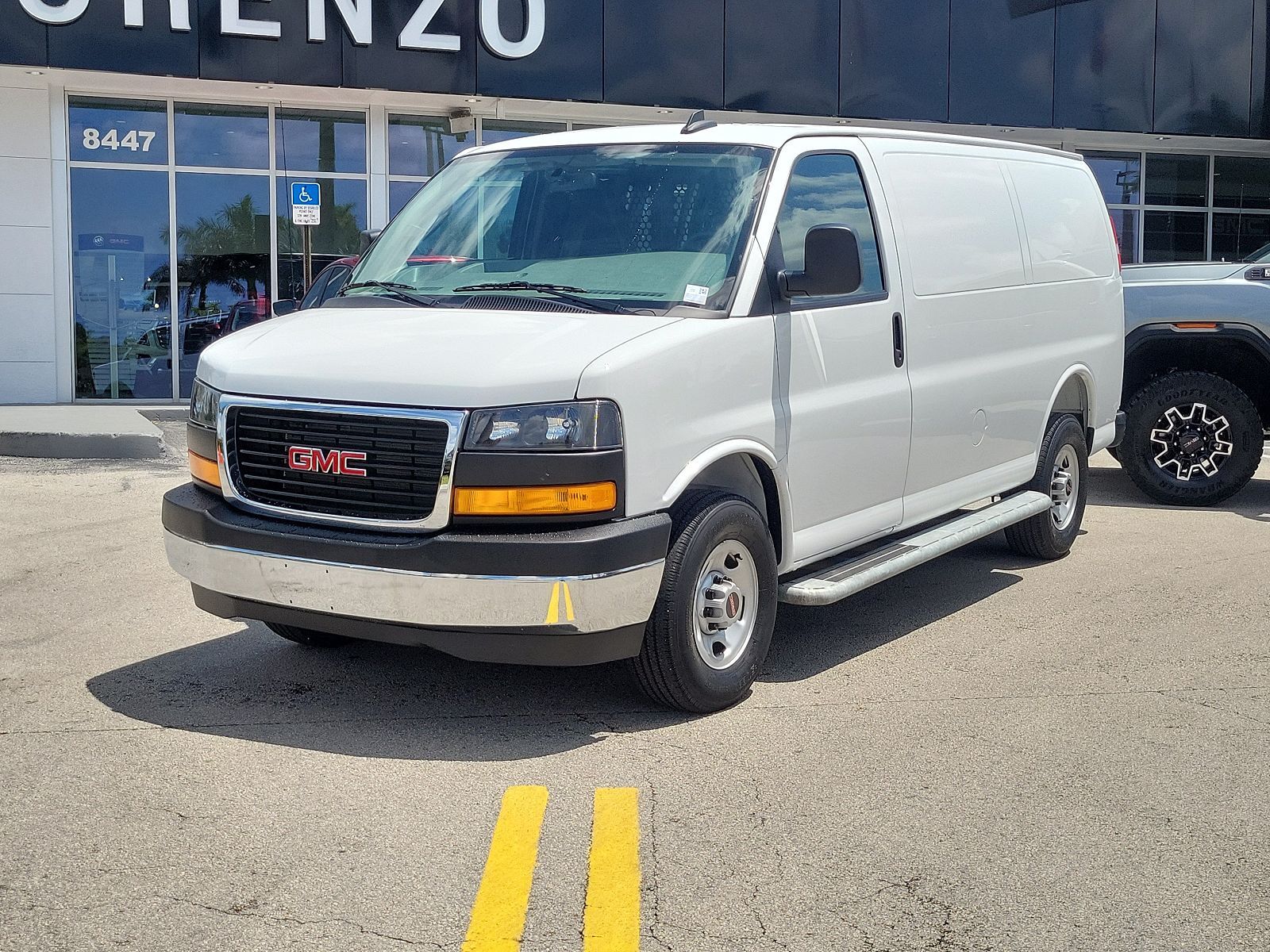 2025 GMC Savana