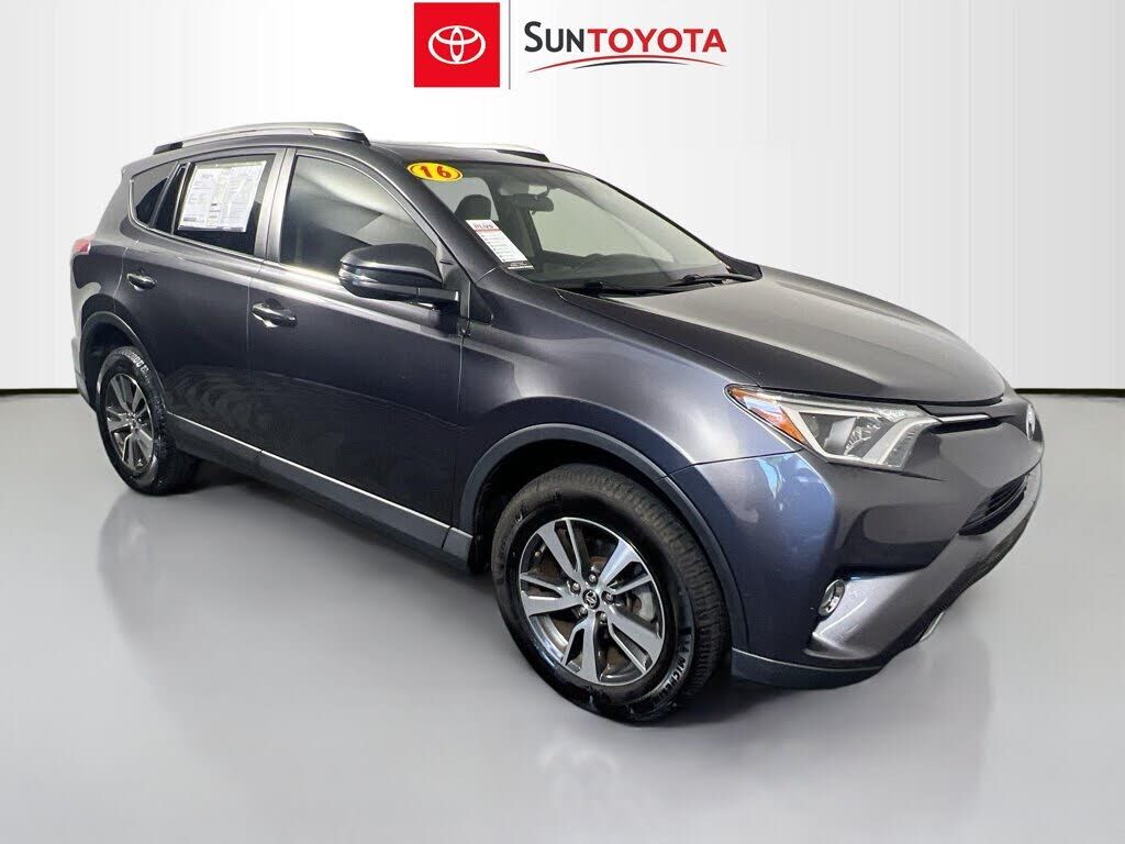 2016 TOYOTA RAV4