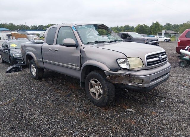 2002 TOYOTA Tundra