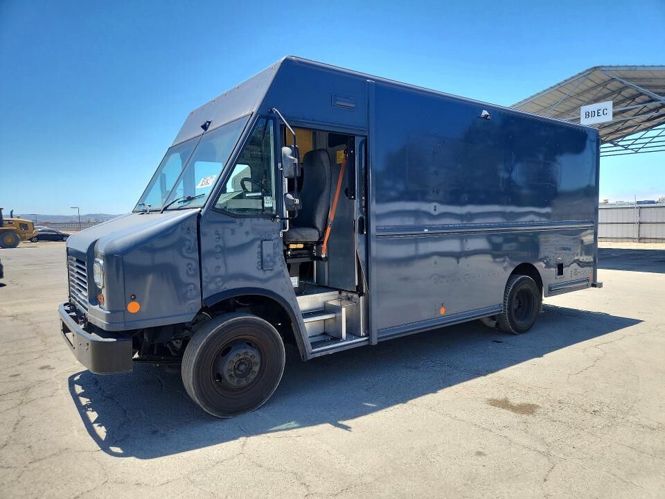 2020 FORD Commercial Chassis