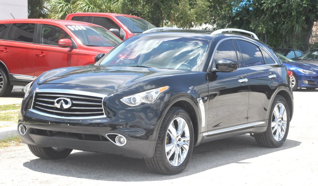 2014 INFINITI QX70