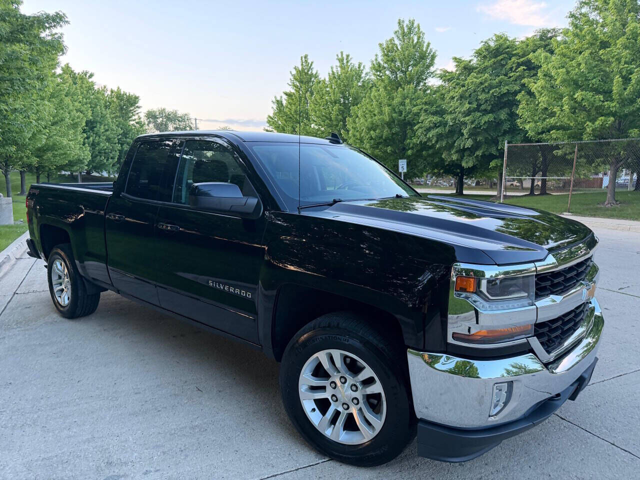 2017 CHEVROLET Silverado