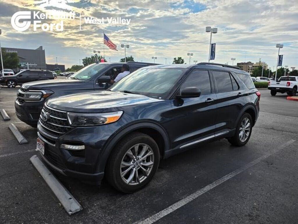 2023 FORD Explorer