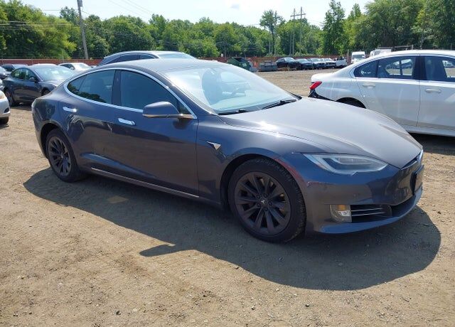 2018 TESLA Model S