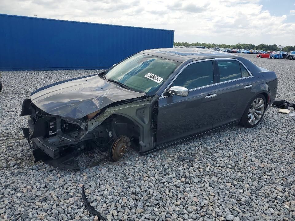 2019 CHRYSLER 300