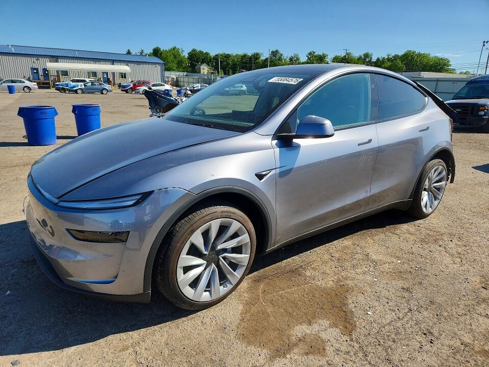 2026 TESLA Model Y