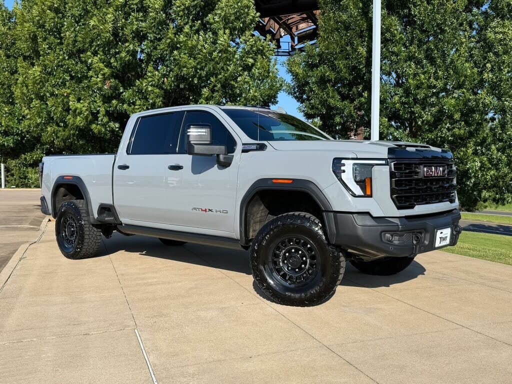 2025 GMC Sierra HD