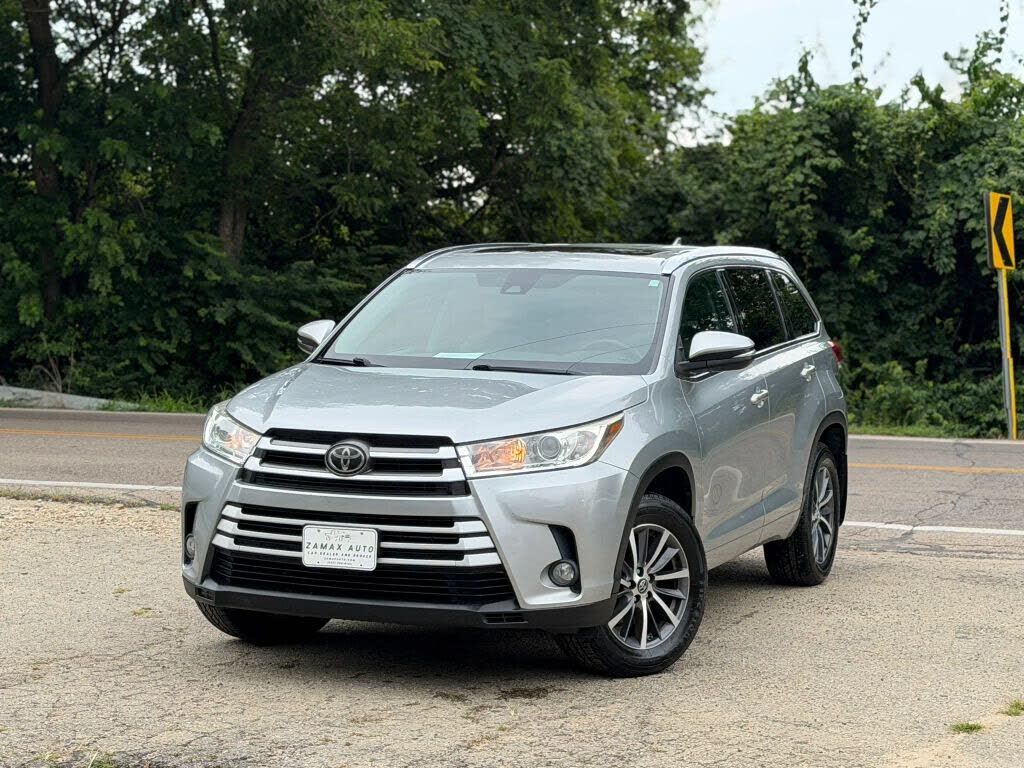 2017 TOYOTA Highlander
